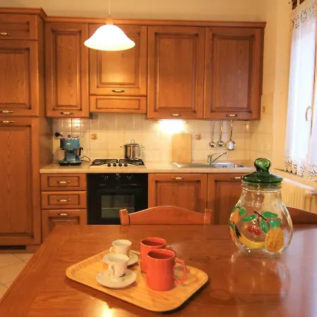 Appartement Via Di Roma 4